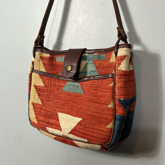 Leather Trim Tapestry Shoulder Bag - Picture 4 of 16